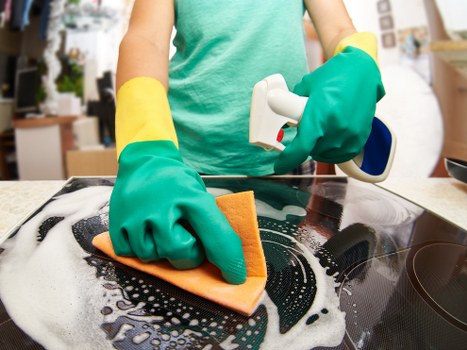 Mattress cleaning process in a local Acton property